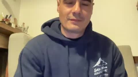 Snapshot of bach77 chatting on December 6, 2024, 7:34 pm bach online show from December 6, 2024, 7:34 pm