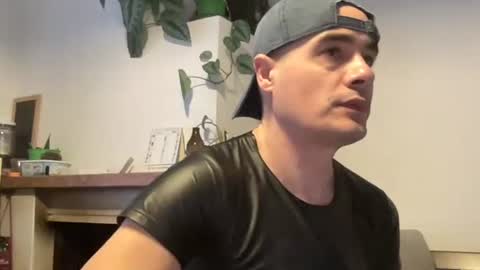 Snapshot of bach77 chatting on February 3, 2025, 3:06 pm bach online show from February 3, 2025, 3:06 pm