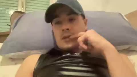 Snapshot of bach77 chatting on March 10, 2025, 10:24 pm bach online show from March 10, 2025, 10:24 pm