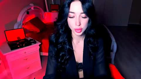 Miss Desire...do you remember online show from December 12, 2024, 12:33 pm