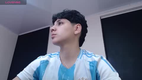 Anna online show from December 18, 2024, 3:22 pm