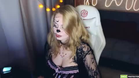 Lin online show from October 30, 2025, 3:24 pm