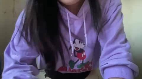 AMARA - FOLLOW ME AND THUMBS UP online show from April 4, 2026, 3:16 am