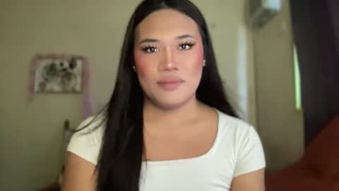 AMARA - FOLLOW ME AND THUMBS UP online show from April 11, 2026, 12:48 am