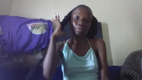 baddie_floxxy online show from April 15, 2026, 7:58 pm