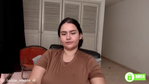 Snapshot of baddie_maddie_ chatting on December 1, 2025, 11:04 am want custom text me through my snap 3 online show from December 1, 2025, 11:04 am