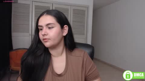 Snapshot of baddie_maddie_ chatting on December 19, 2025, 10:44 am want custom text me through my snap 3 online show from December 19, 2025, 10:44 am