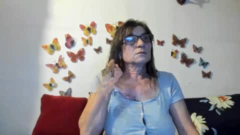 Gina online show from January 3, 2025, 4:27 pm