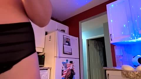 Snapshot of badgirlsclub1029 chatting on January 7, 2026, 2:36 am badgirlsclub1029 online show from January 7, 2026, 2:36 am