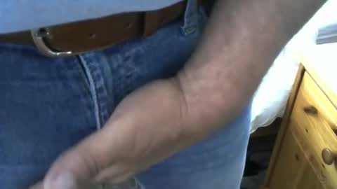 badlad10 online show from April 11, 2026, 5:39 pm