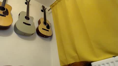 Bailey online show from November 18, 2025, 1:11 am