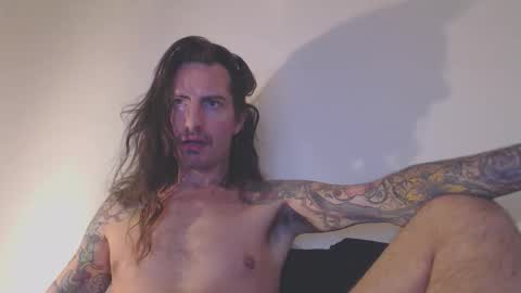 Bailey online show from March 27, 2026, 1:44 am