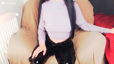 Amy online show from December 22, 2024, 2:17 am