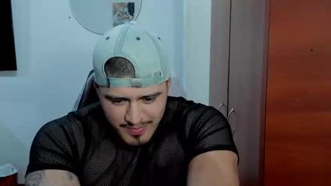 Andres -  online show from December 16, 2025, 1:32 am