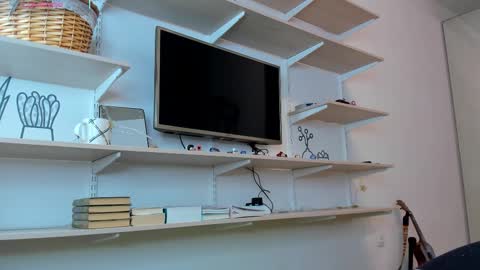 Snapshot of bam_bi chatting on February 13, 2026, 5:09 pm Kira online show from February 13, 2026, 5:09 pm