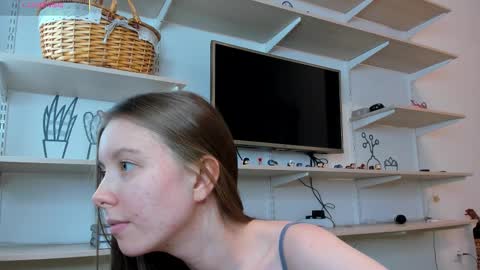 Snapshot of bam_bi chatting on March 2, 2026, 2:14 am Kira online show from March 2, 2026, 2:14 am