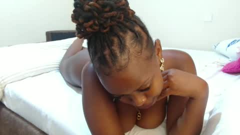 bambi_e online show from April 11, 2026, 7:45 am