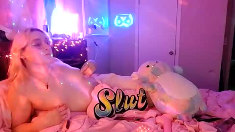 Bambi Sparkles TS online show from February 13, 2025, 9:38 pm