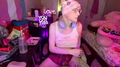 Snapshot of bambibimbosparkles chatting on July 4, 2026, 4:07 am Bambi Sparkles TS online show from July 4, 2026, 4:07 am