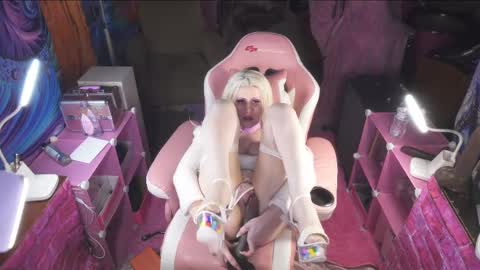 Bambi Bubbles online show from January 31, 2025, 1:23 pm