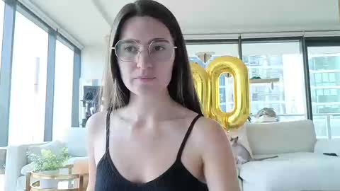 bambifarrina online show from March 25, 2026, 8:59 pm