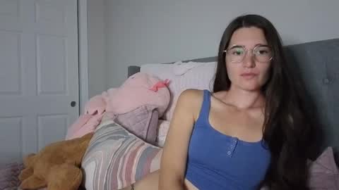 Snapshot of bambifarrina chatting on June 6, 2026, 1:54 am bambifarrina online show from June 6, 2026, 1:54 am