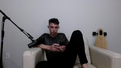Snapshot of bananacurvesleft chatting on June 24, 2026, 3:38 am bananacurvesleft online show from June 24, 2026, 3:38 am