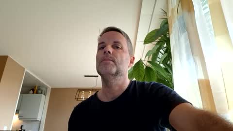 bananasplit1900 online show from December 1, 2025, 9:14 am