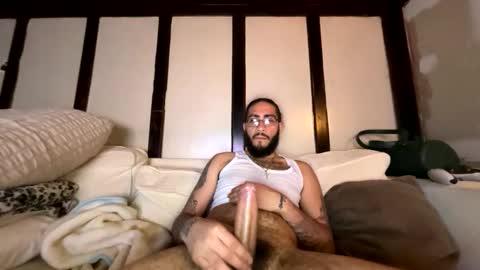 bandzz2333 online show from April 16, 2026, 8:59 am