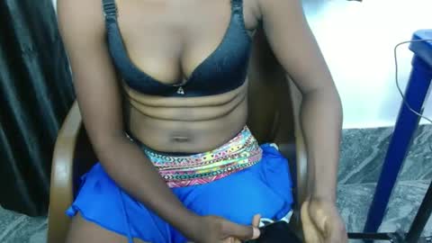 Snapshot of banging_body chatting on May 19, 2026, 6:58 pm banging_body online show from May 19, 2026, 6:58 pm