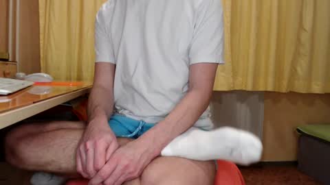       online show from December 6, 2024, 7:34 pm