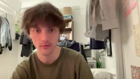 baptisteriviere online show from February 5, 2025, 9:50 pm