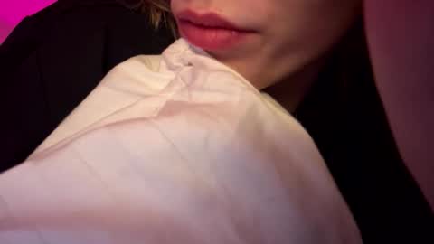 charliejones online show from November 3, 2025, 10:21 pm