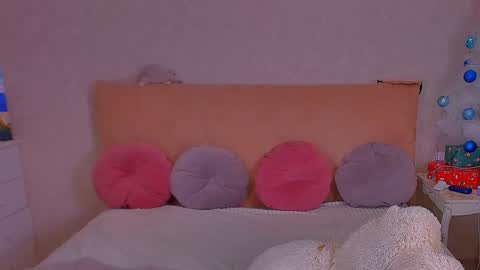 Barbie Kim online show from December 28, 2024, 10:02 pm