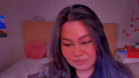 Barbie Kim online show from February 9, 2025, 8:13 pm