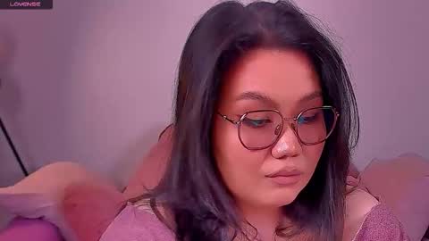 Barbie Kim online show from October 26, 2025, 6:58 pm