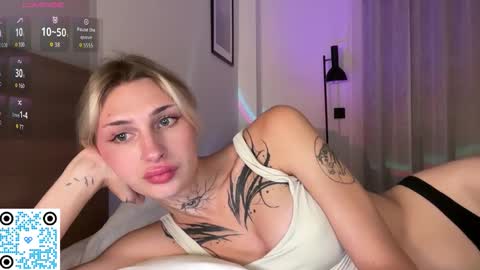 Snapshot of barbie_bi chatting on October 1, 2025, 7:31 pm My name is Molly. Please say hello I like talking to you. If you have any wishes or obscene desires please use the tip menu online show from October 1, 2025, 7:31 pm