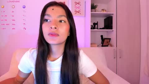 Snapshot of barbie_brunette3 chatting on October 19, 2025, 5:19 am  independet model online show from October 19, 2025, 5:19 am