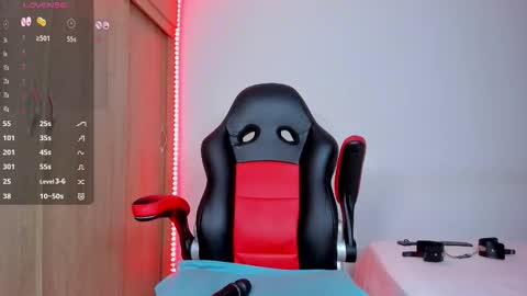 Nicolle  online show from February 28, 2026, 11:11 am