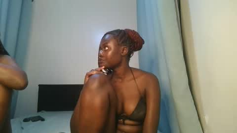 queen online show from November 26, 2025, 1:39 am