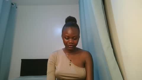 Snapshot of barbie_queen2 chatting on February 21, 2026, 9:38 pm queen online show from February 21, 2026, 9:38 pm