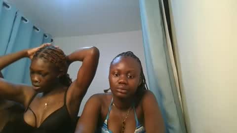 Snapshot of barbie_queen2 chatting on March 1, 2026, 8:44 pm queen online show from March 1, 2026, 8:44 pm