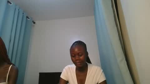 Snapshot of barbie_queen2 chatting on March 9, 2026, 2:15 am queen online show from March 9, 2026, 2:15 am