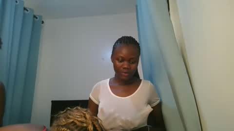 Snapshot of barbie_queen2 chatting on March 27, 2026, 8:59 am queen online show from March 27, 2026, 8:59 am