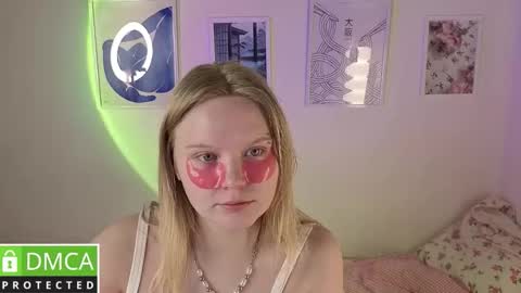 Barbie Staze online show from February 4, 2026, 4:29 am