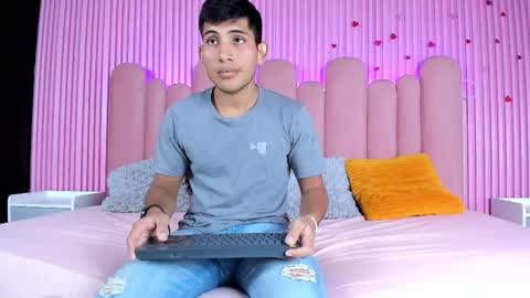 barbieandandru online show from October 18, 2025, 9:04 pm