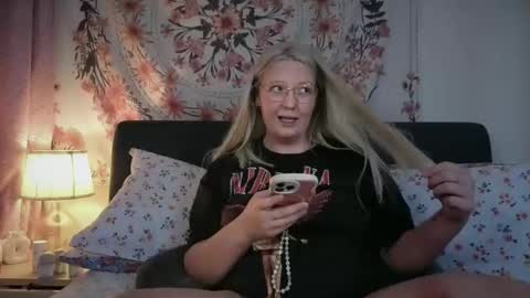 Snapshot of barbiegirl966 chatting on May 8, 2026, 8:14 pm barbiegirl966 online show from May 8, 2026, 8:14 pm
