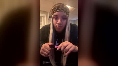 Snapshot of barbiegutzfan3 chatting on March 5, 2026, 12:34 pm Tsbaby301 online show from March 5, 2026, 12:34 pm