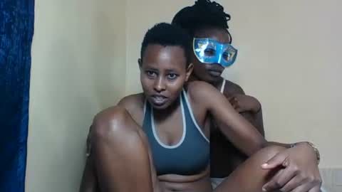 Snapshot of barbies_girles chatting on October 17, 2025, 11:24 am barbies_girles online show from October 17, 2025, 11:24 am