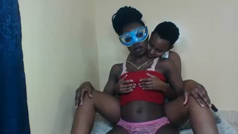 Snapshot of barbies_girles chatting on October 19, 2025, 12:17 pm barbies_girles online show from October 19, 2025, 12:17 pm